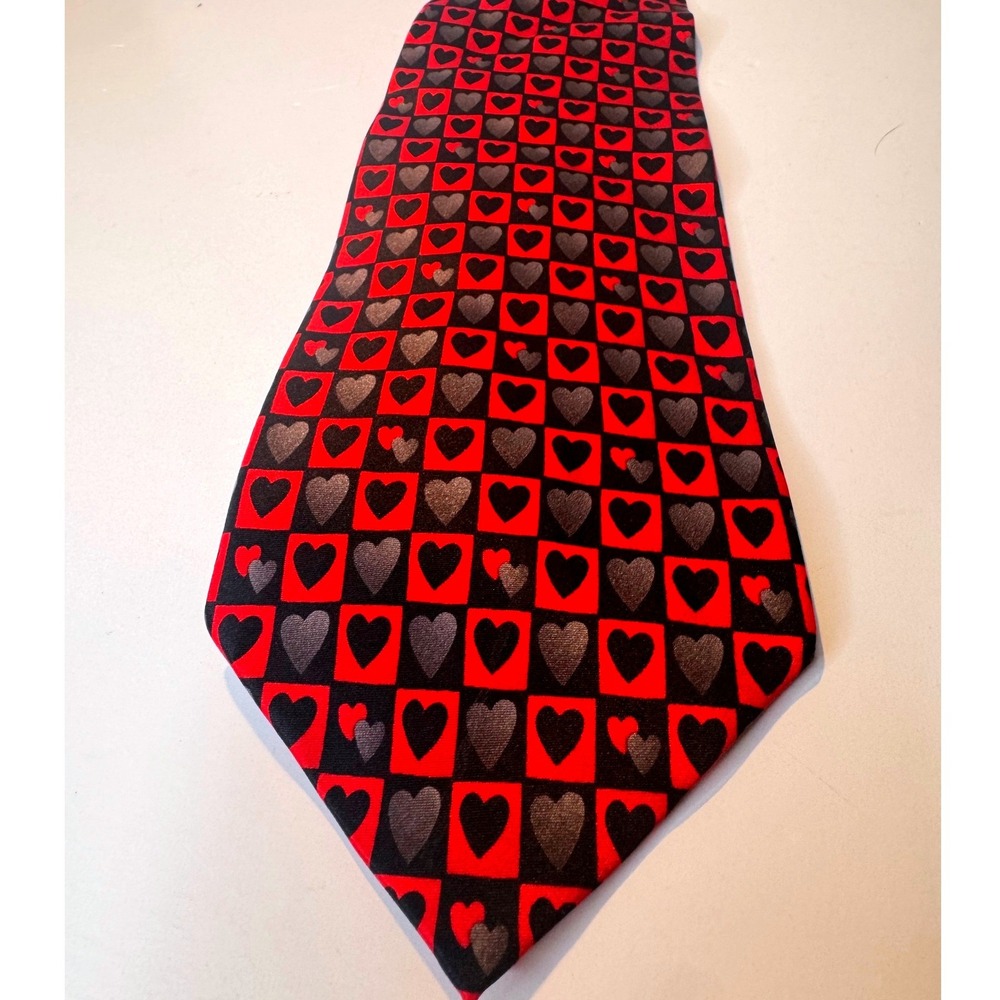 Vintage Hallmark Silk Hearts Necktie Seasonal Concepts Red Black Valentine's Tie